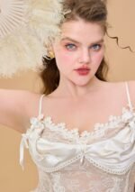 Curve & Plus Ribbon of Venus Corset