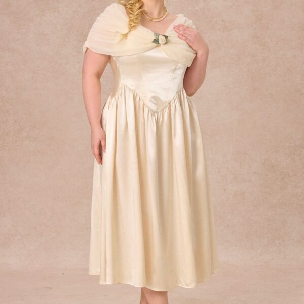 Curve&Plus Pure White Glass Dream Dress