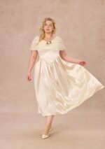 Curve&Plus Pure White Glass Dream Dress - Image 3