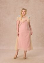 Curve&Plus Wind Perched Rose Quartz Dress - Image 8