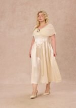 Curve&Plus Pure White Glass Dream Dress - Image 9