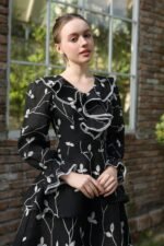 December - black long sleeve midi dress - Image 2